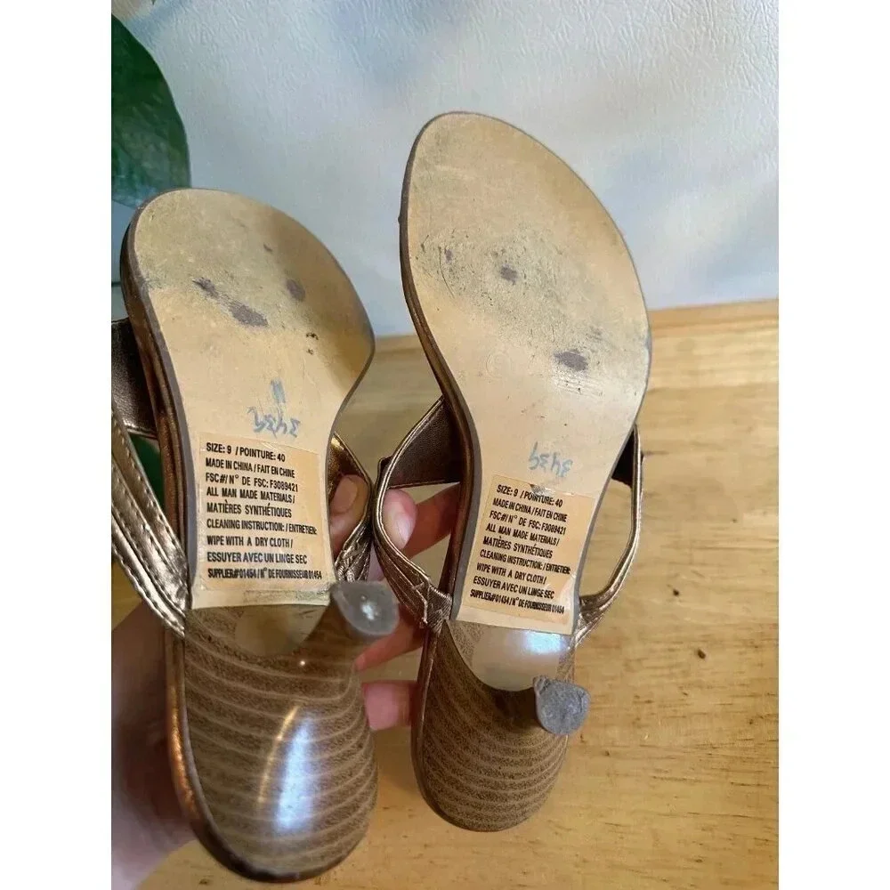 Women’s size 9 stone Heeled  Sandals